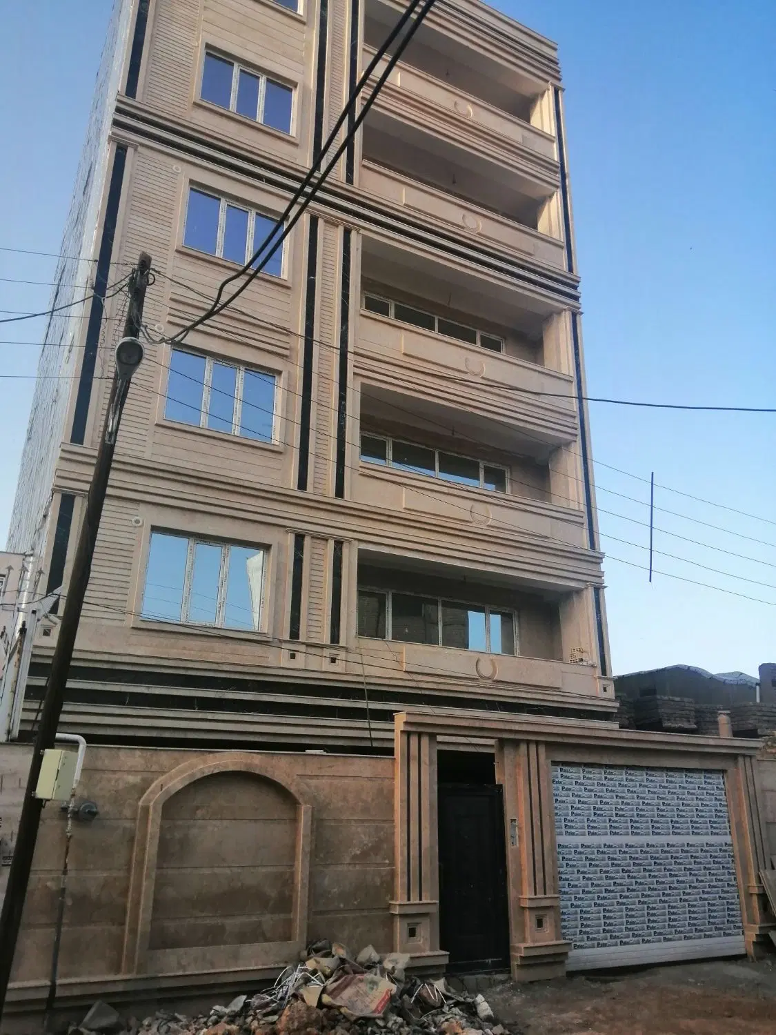 فروش یا معاوضه آپارتمان 160متری فرهنگیان فاز 2