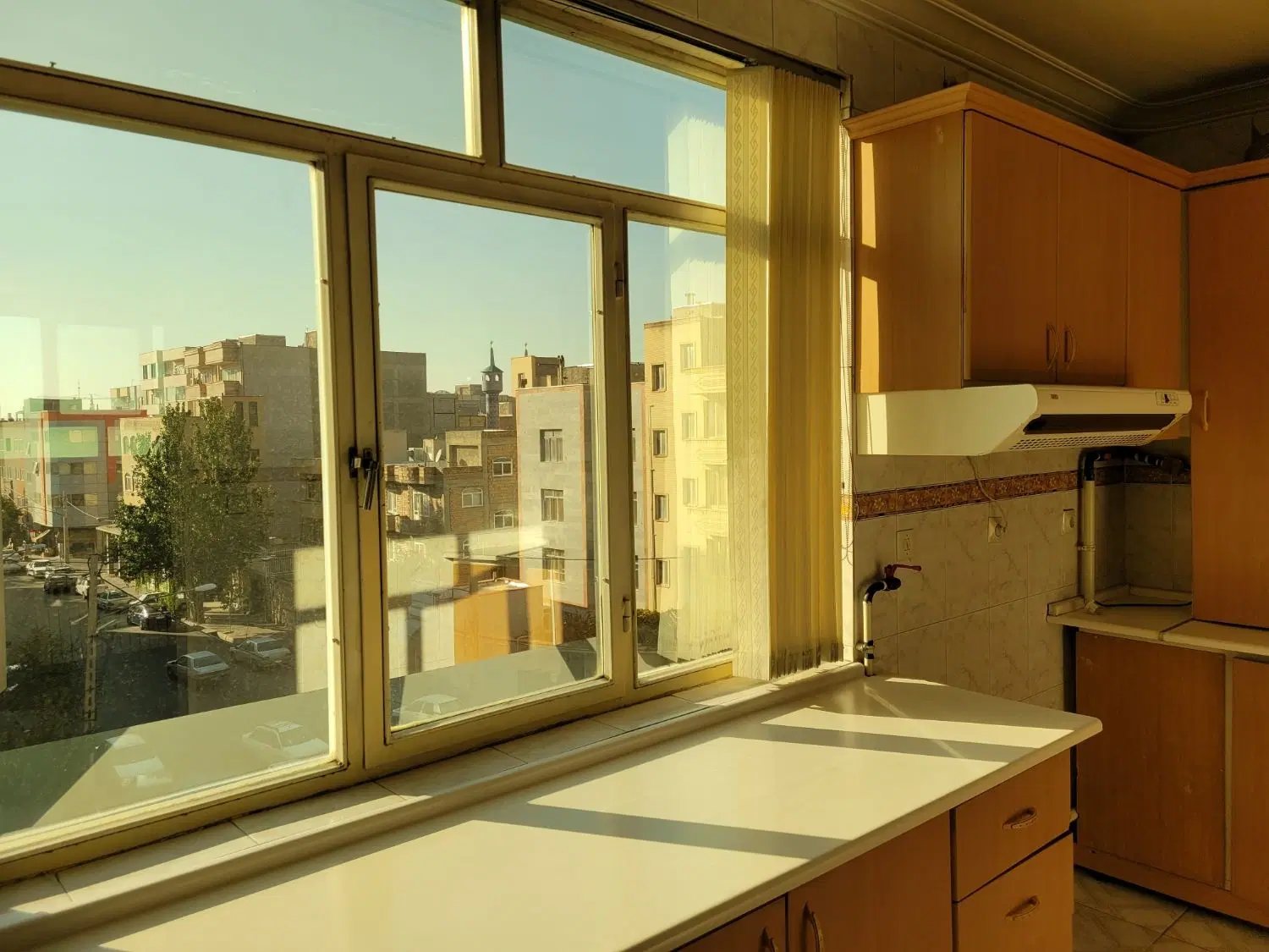 اجاره یکجا ساختمان ابوریحان ، لاله ، کوی فیروز