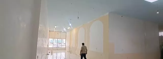 مغازه ۱۵۰ متری بر اتوبان مرق