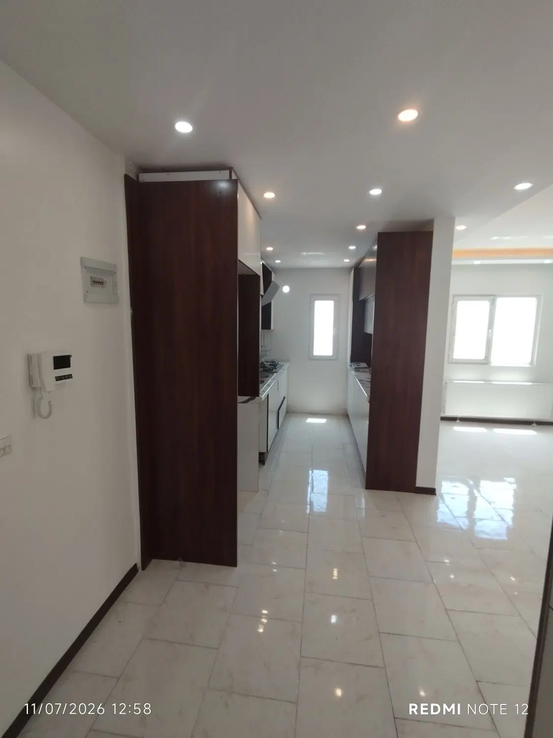۸۷ متر دوخوابه طبقه ۱۲ ویودار