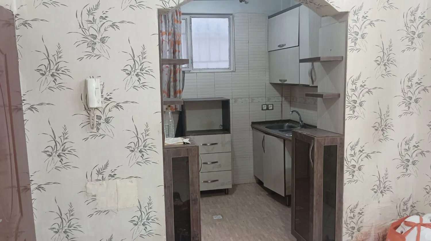خانه اجاره‌ای خواجوی کرمانی بیدارنژاد