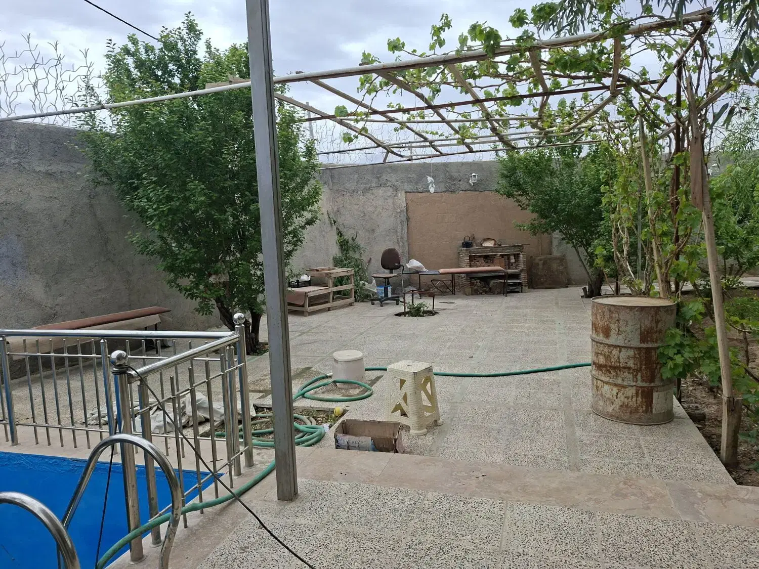 فروش ویلا ۳۲۰ متری قلعه سفید