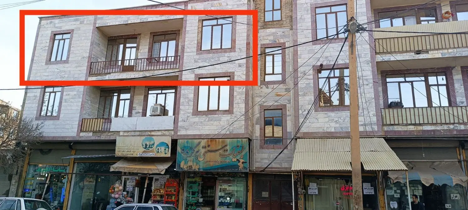 دوشان طبقه 2دوخوابه رو خیابون اصلی