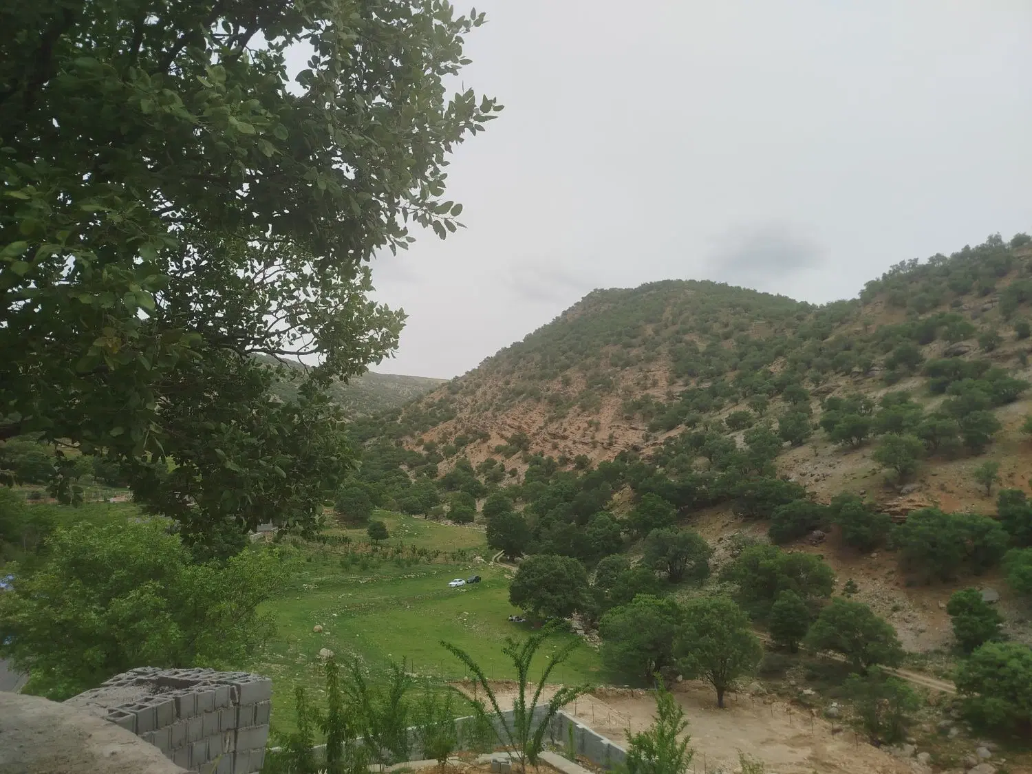 زمین سمیرم