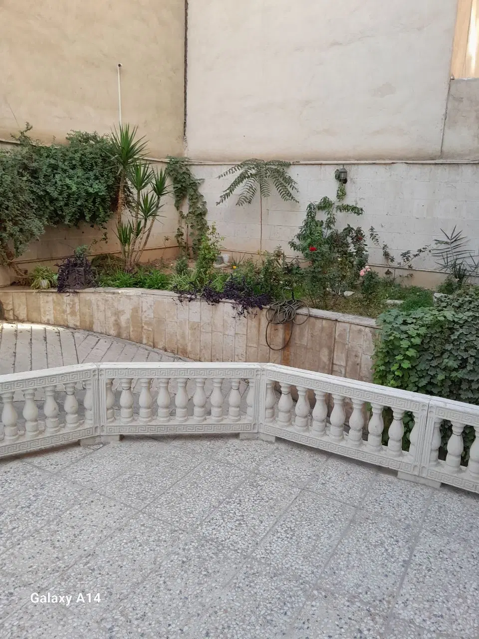 آپارتمان باپارکینگ‌ غیرمزاحم