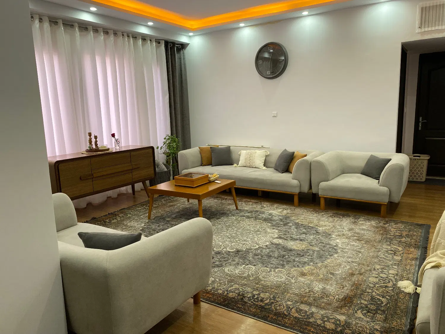 فاز۴ شمالی، پروژه بنام پاه