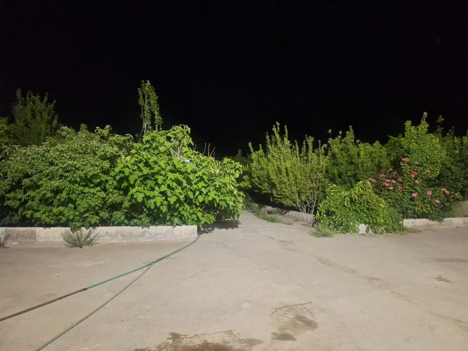 فروش یک باب منزل مسکونی ۱۵ قصب دوبله در اباده