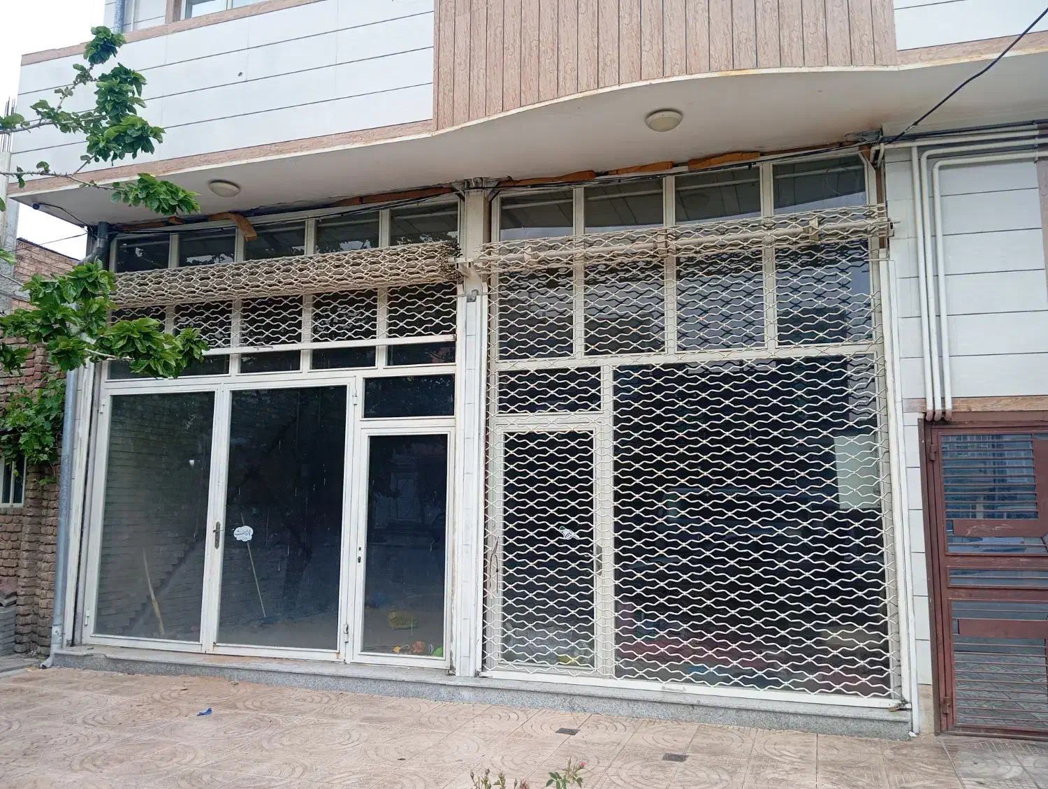 اجاره مغازه دو دهنه