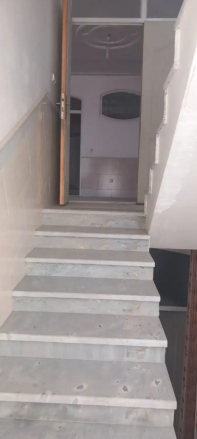 همکف۹۰متری..مهدیه