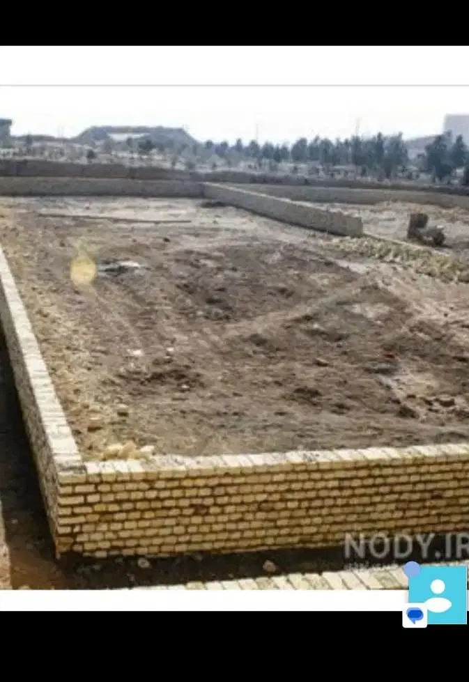 یک قطعه  زمین 100 متری