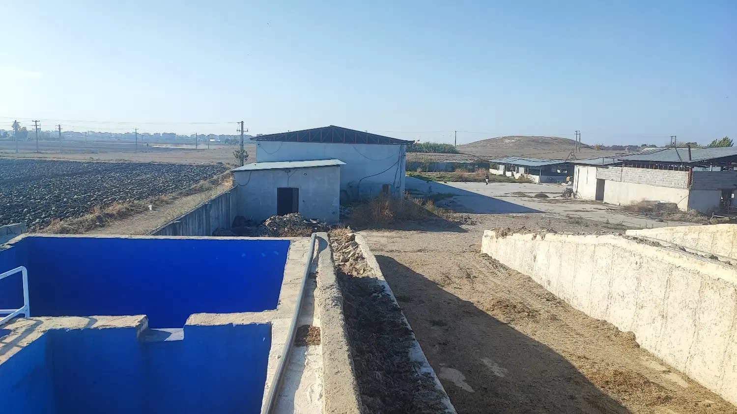 گاوداری‌ صنعتی شیری ۳۰۰ راسی در گنبدکاووس