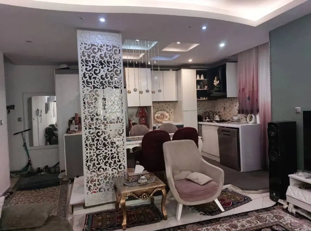 ۷۶ متر دو خواب سندار شاخه اصلی