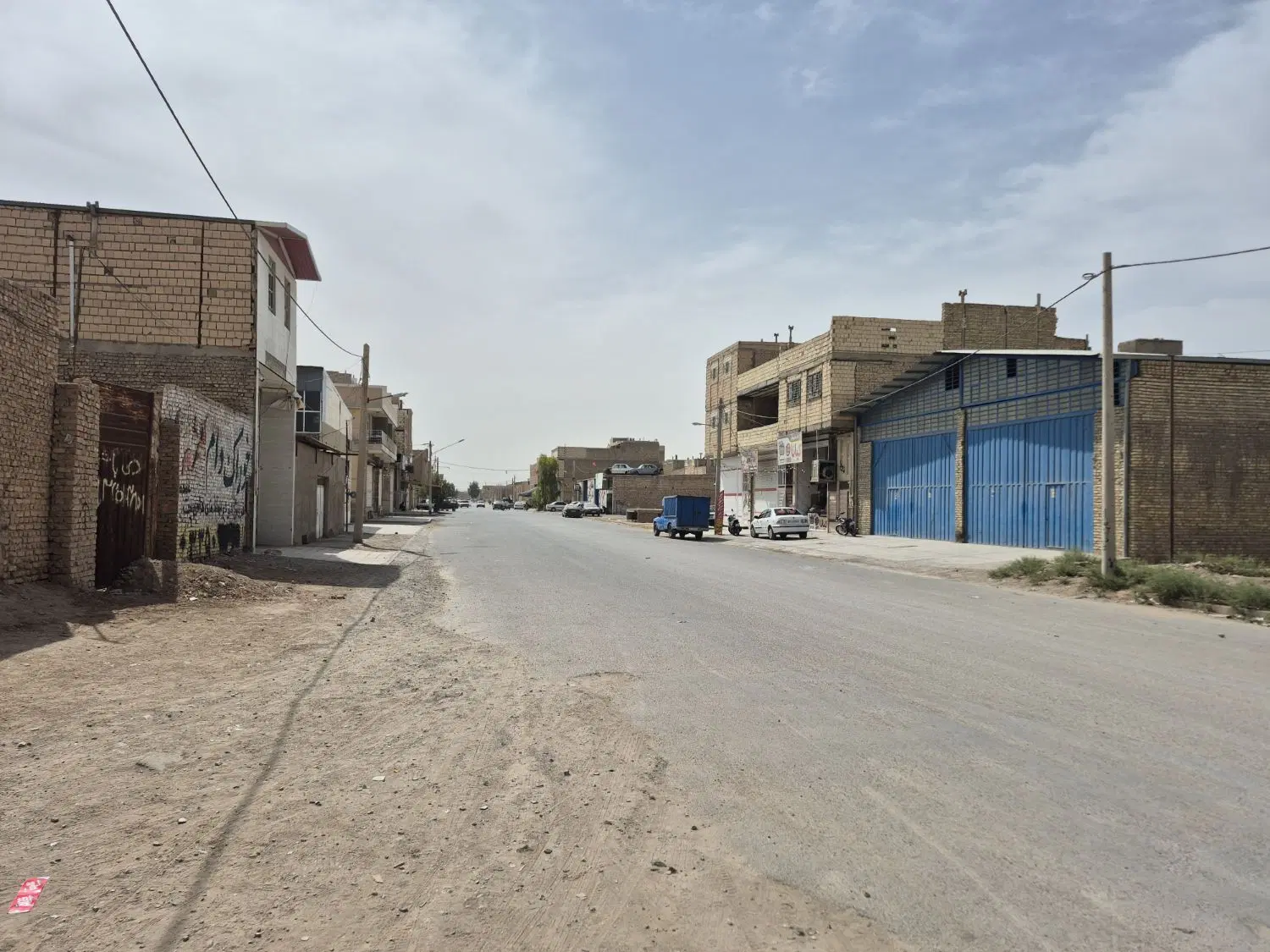 فروشی سالن ومغازه۲۵۰متری