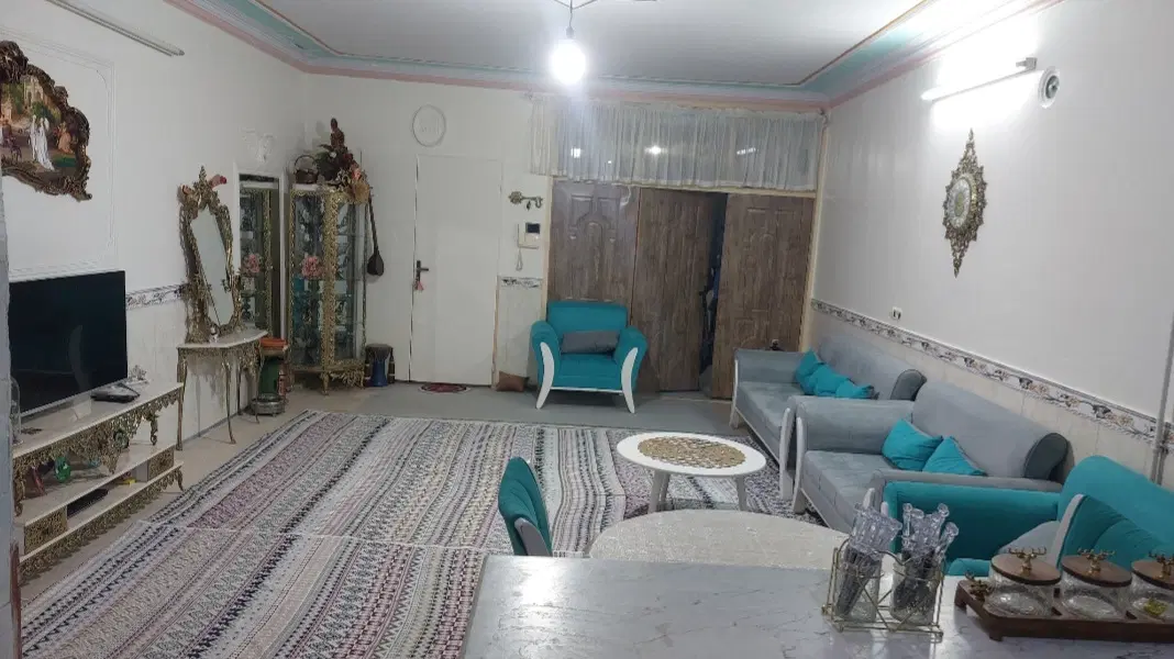 اجاره ویلایی طبقه همکف گلستان