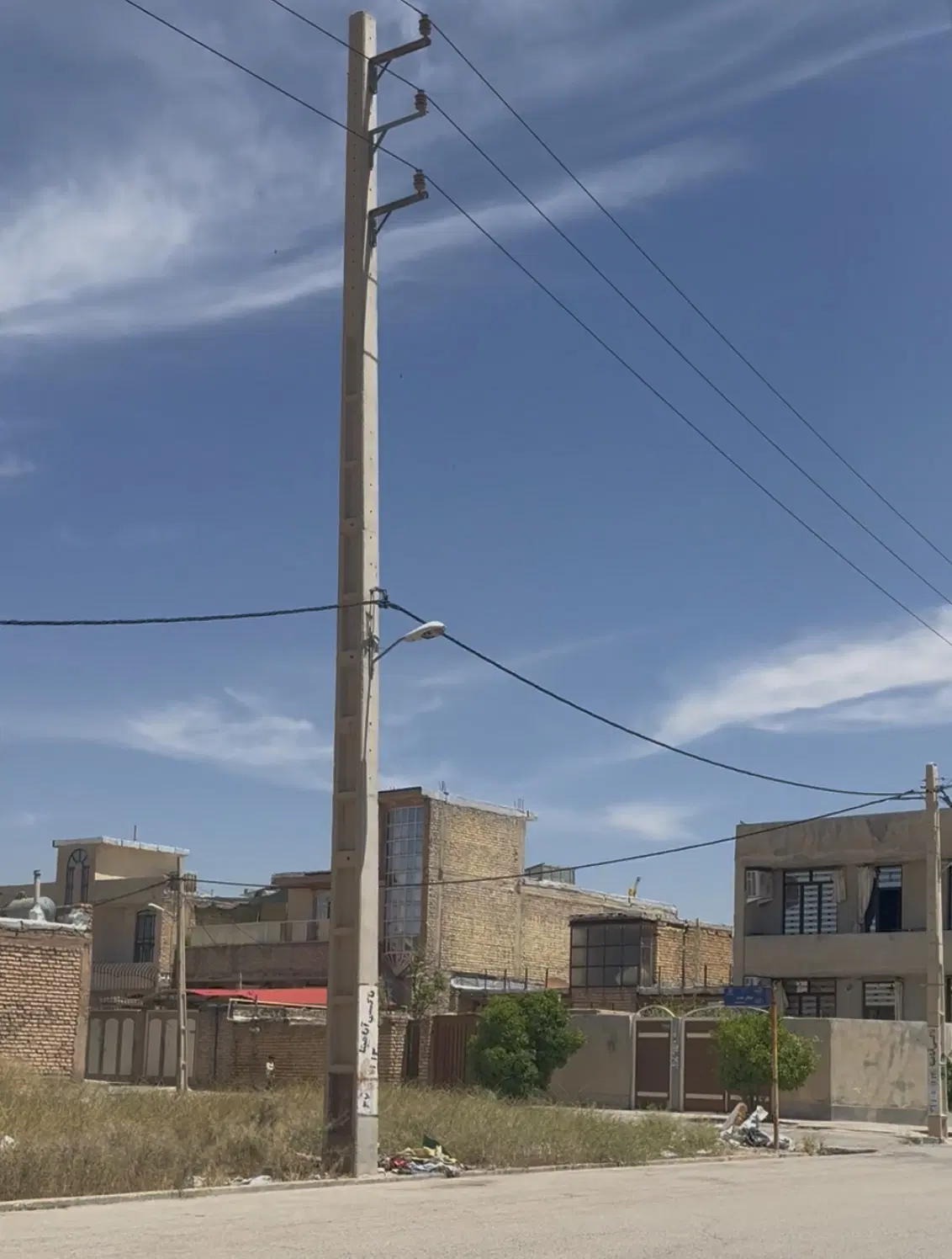 خانه کلنگی به متراژ ۳۰۲ متر