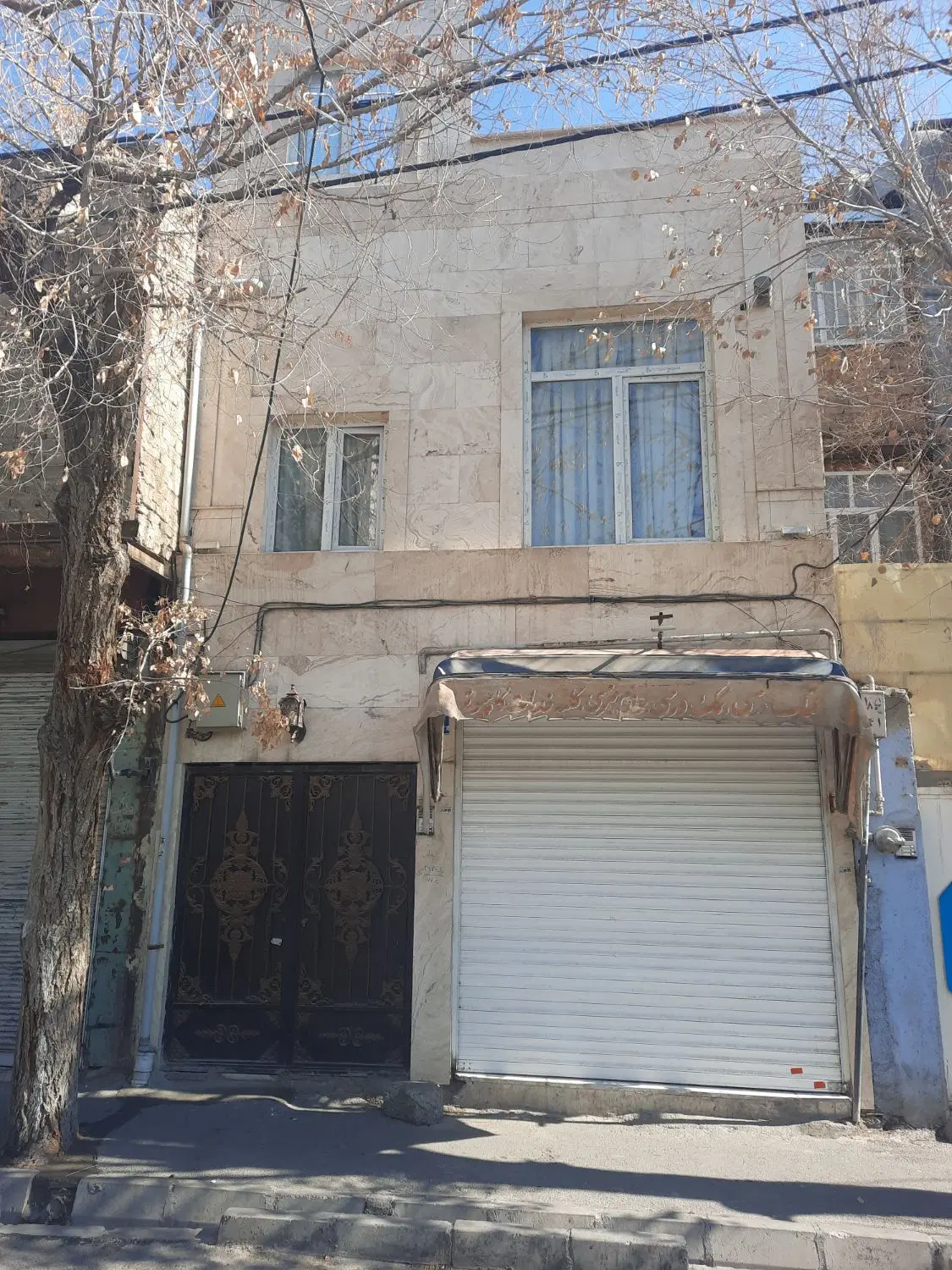 فروش ملک تجاری ومسکونی برخیابان ۱۲متری جنوبی