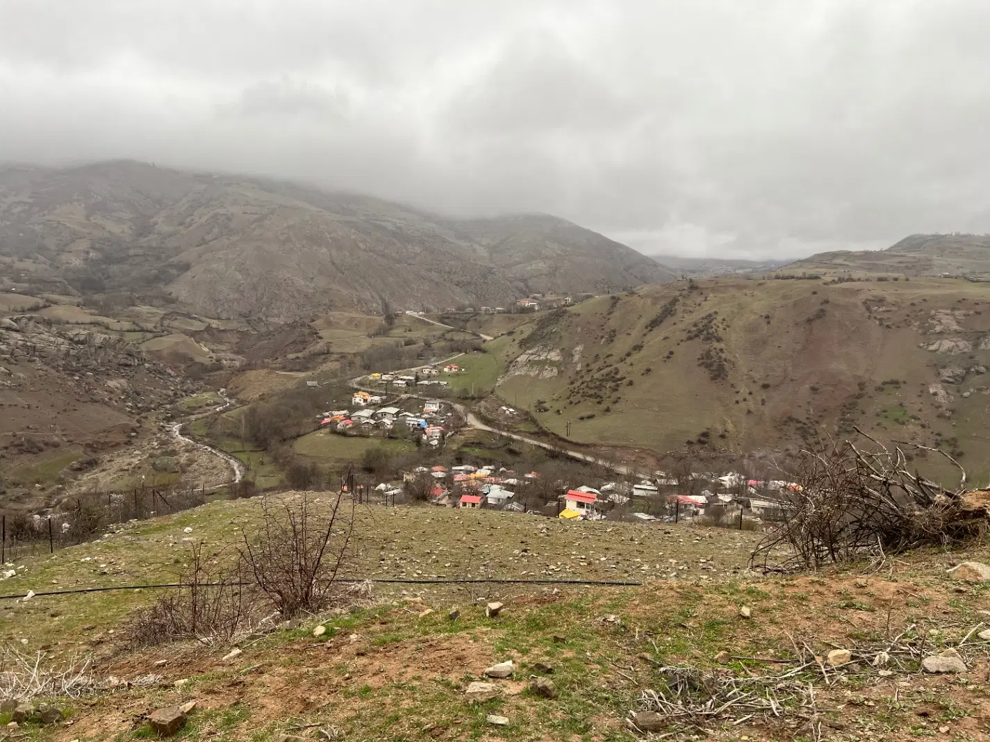 زمین در رودبار