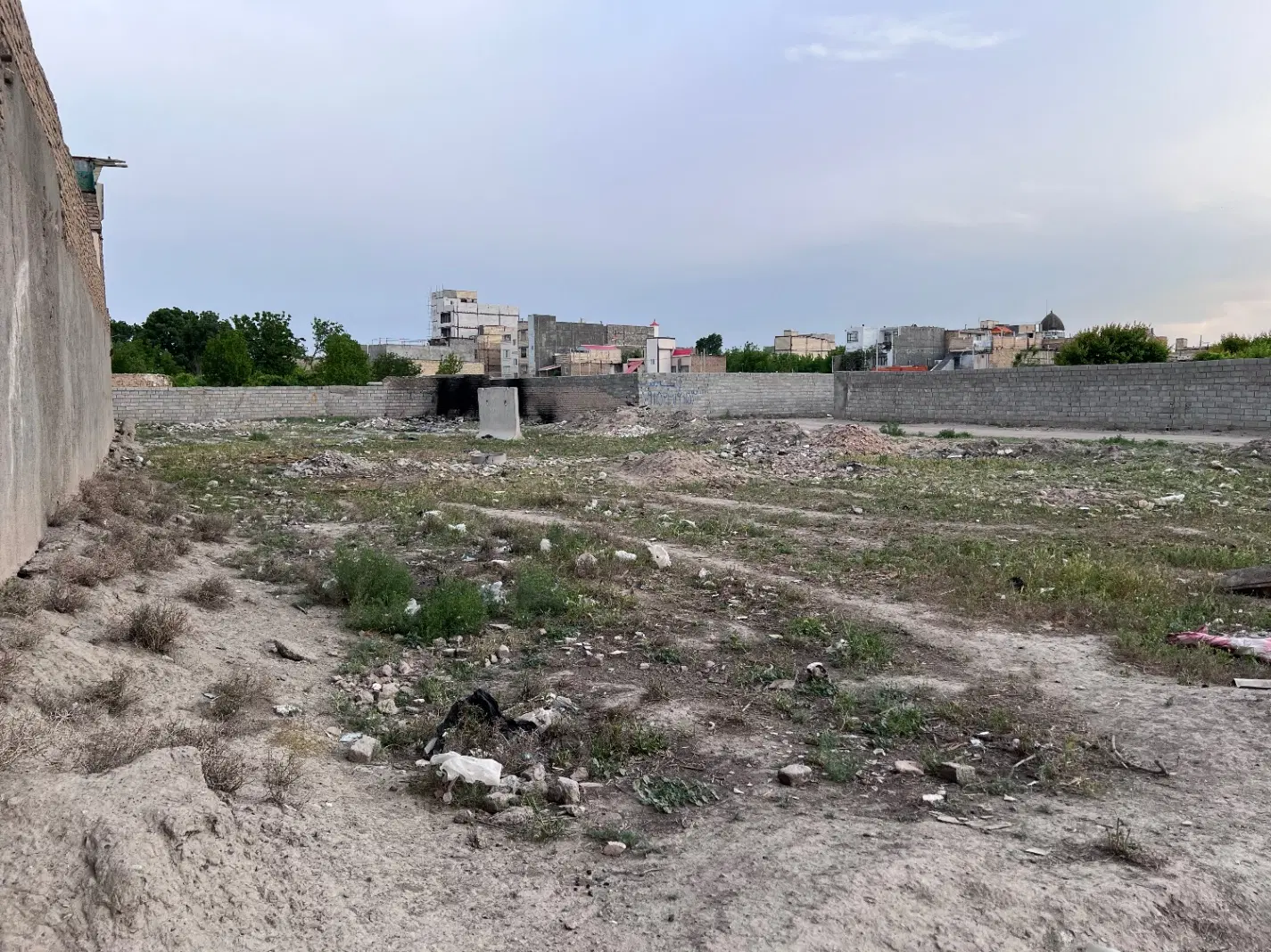 فروش زمین جهت کاربری کارگاهی و مسکونی و انباری