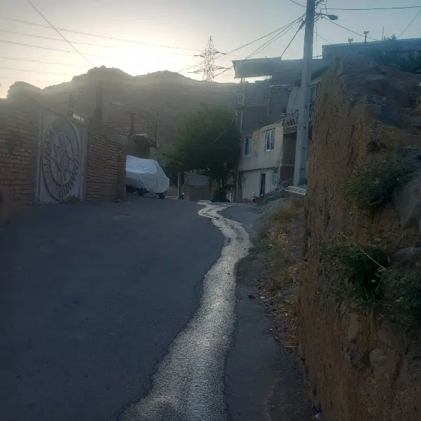 زمین فروشی