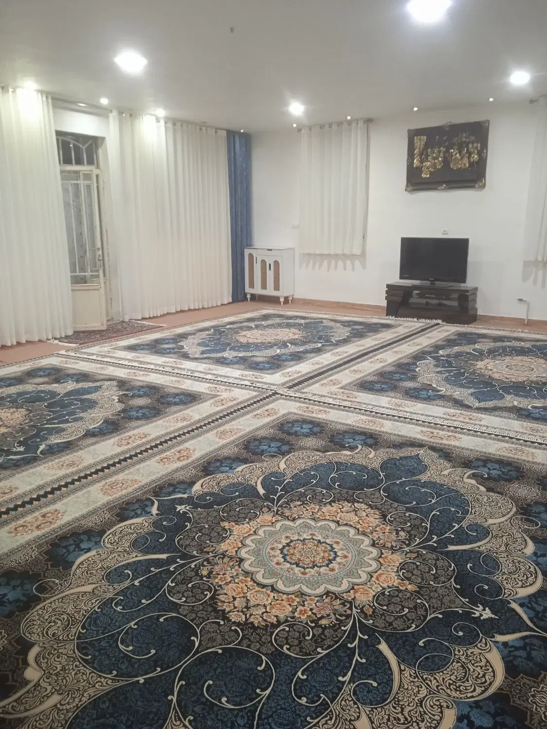 باسلام خانه دوطبقه فروش می‌رسد