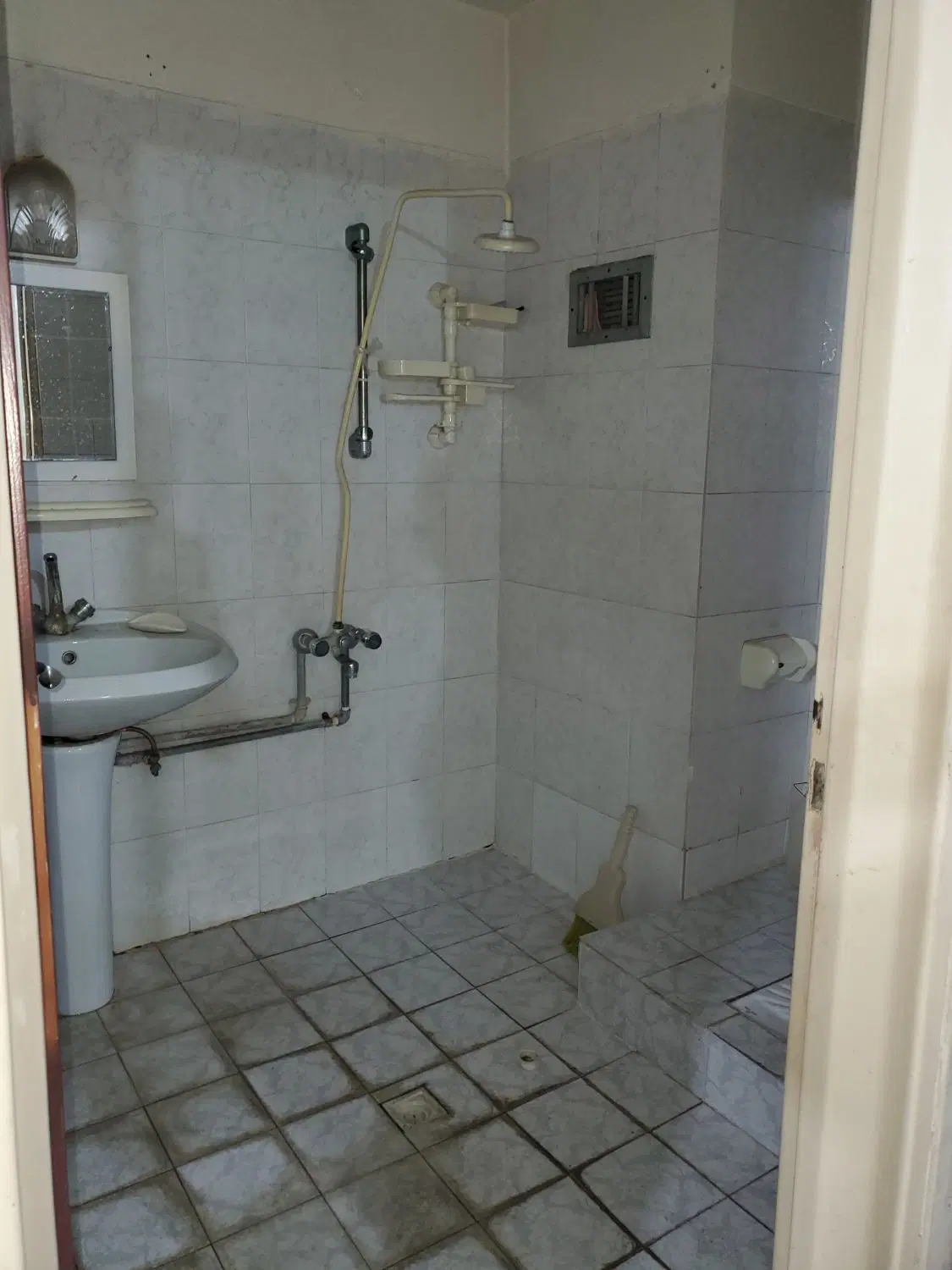 اجاره اداری مسکونی