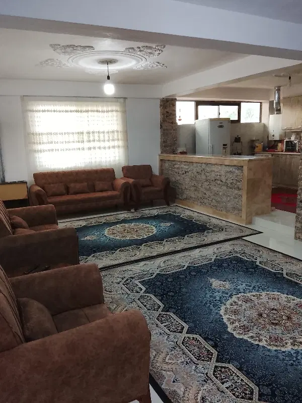 رهن ویلایی ۱۰۰ متری روی پیلوت با پارکینگ بزرگ