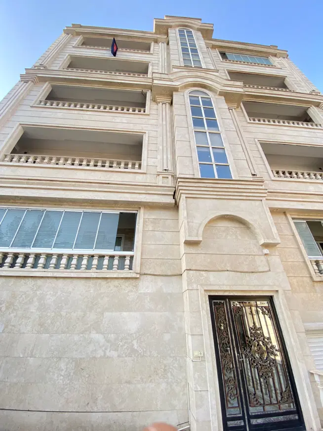 واوان ۱۰۰ متر نوساز مطهری