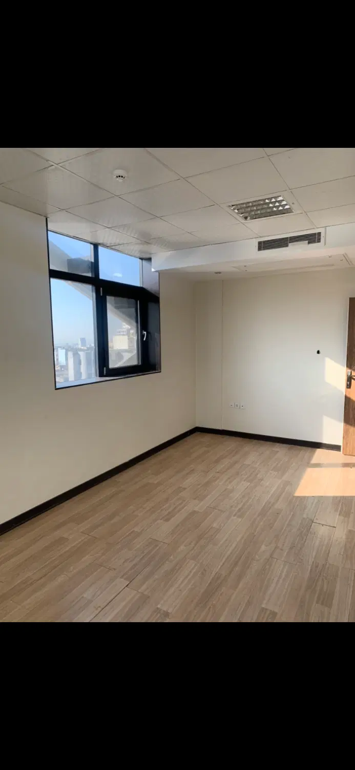 ۶۵ متر سند اداری _ تاپ لوکیشن _ فول برند