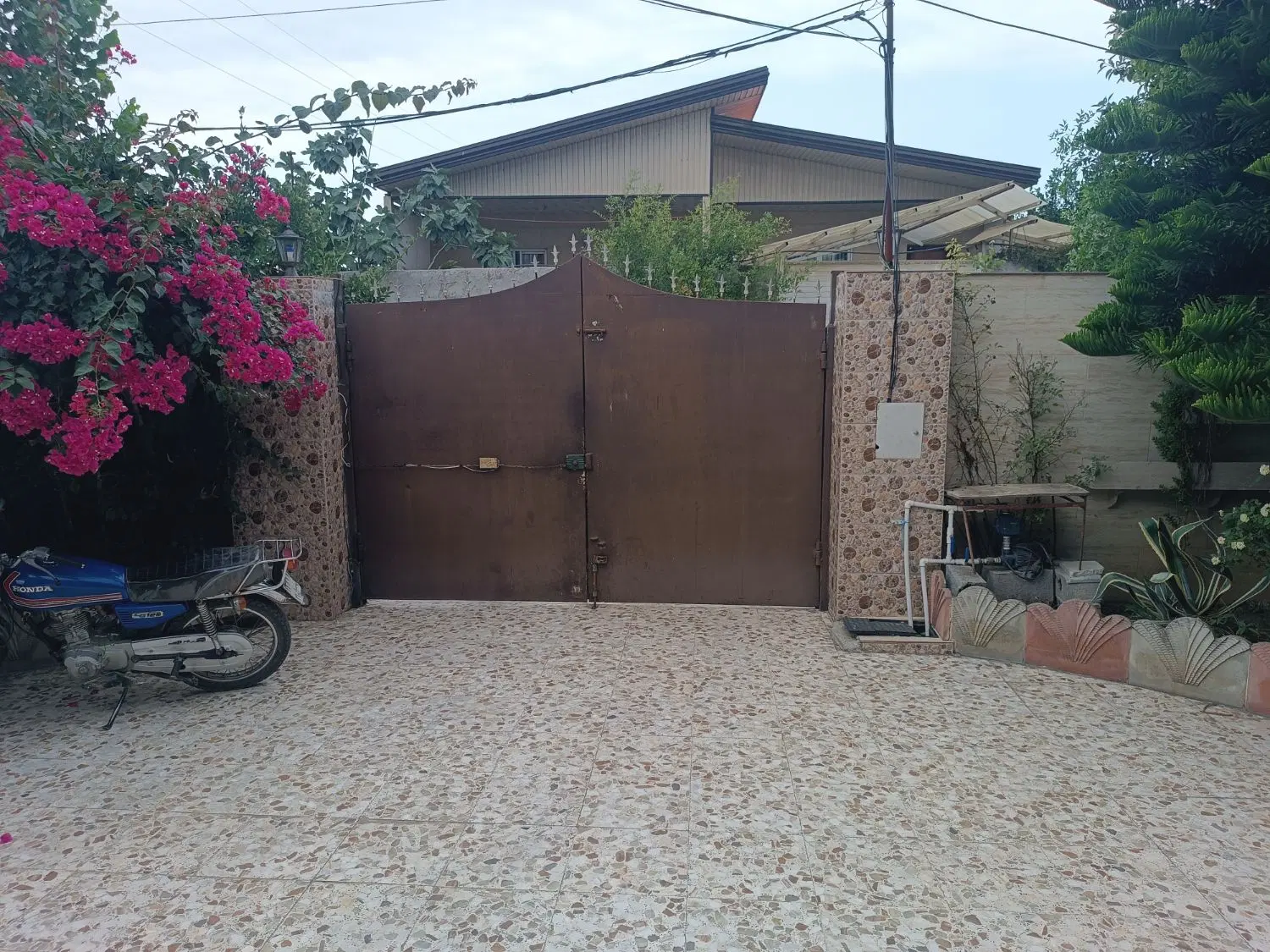 املاک