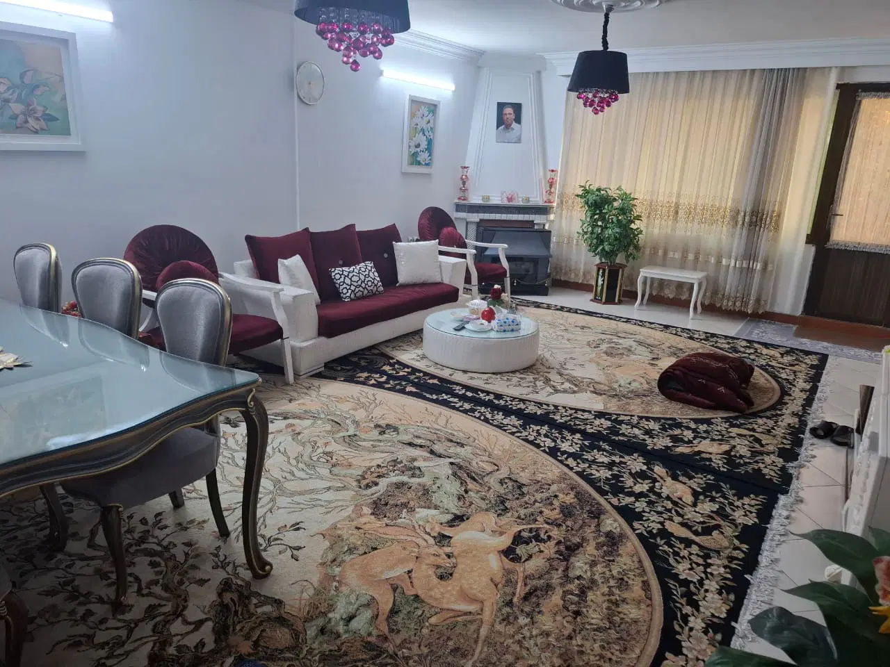 فرامرز عباسی واحد ۸۳ متری با ۱۰۰ متر حیاط اختصاصی
