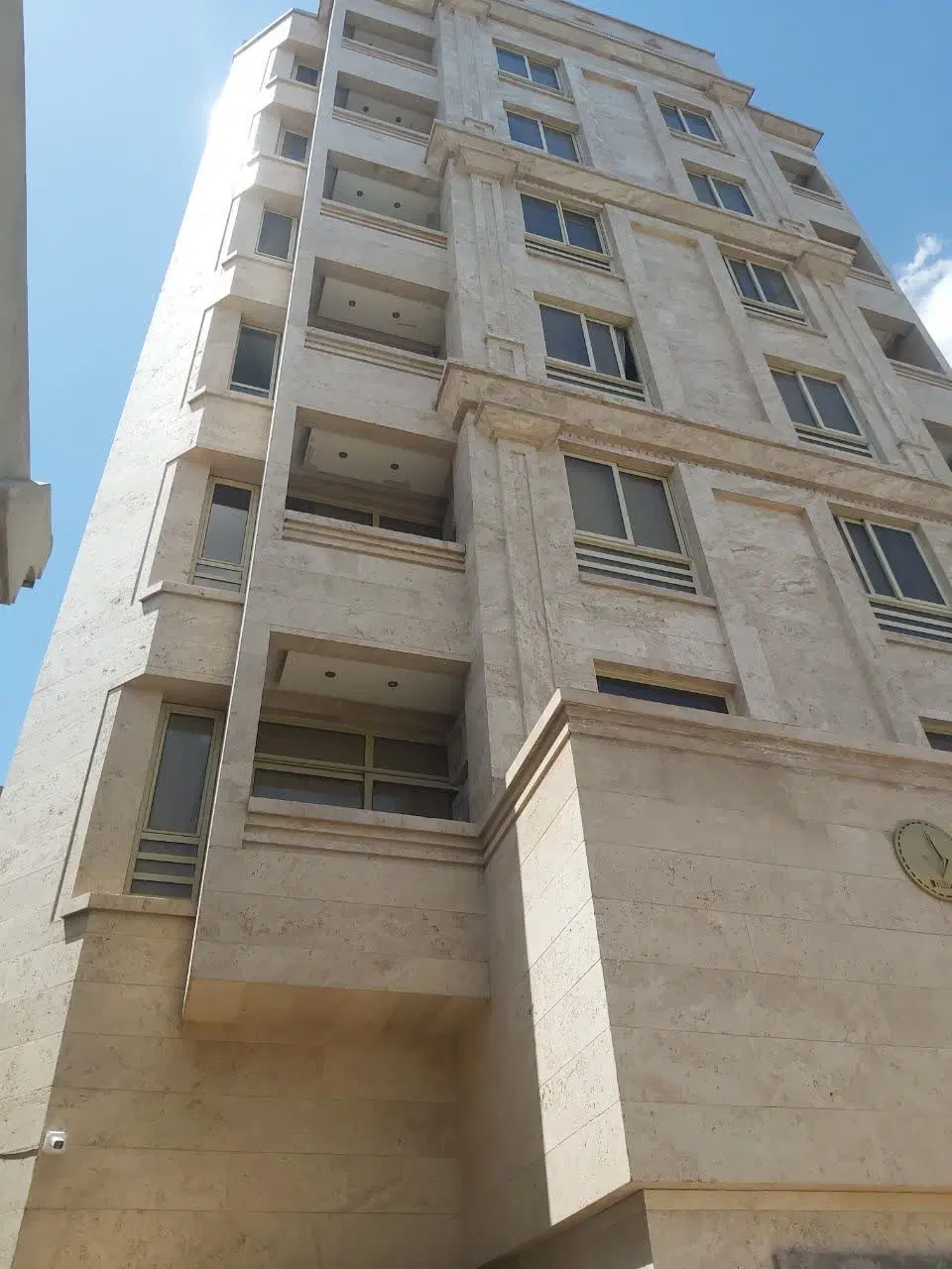 فروش اپارتمان ۲۰۰ متری