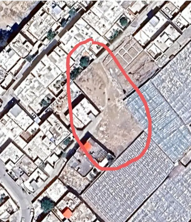 زمین در شرف ساخت