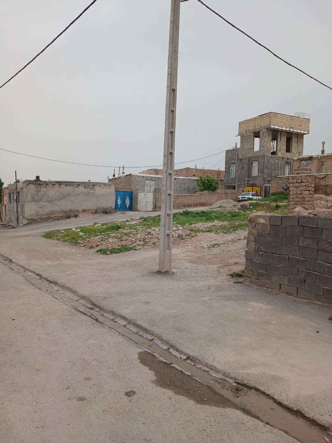 یه زمین در روستای کهنه فرود سنددار با امتیاز