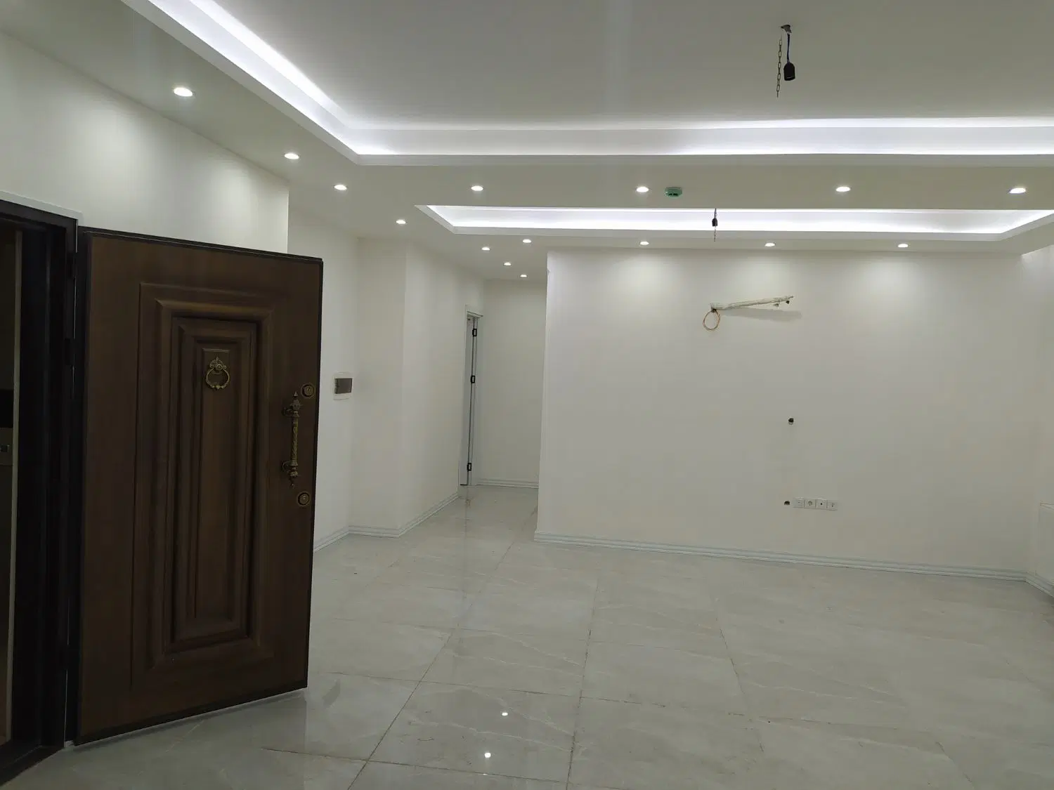 آپارتمان ۱۷۳ متری خیابان کارگر فرد