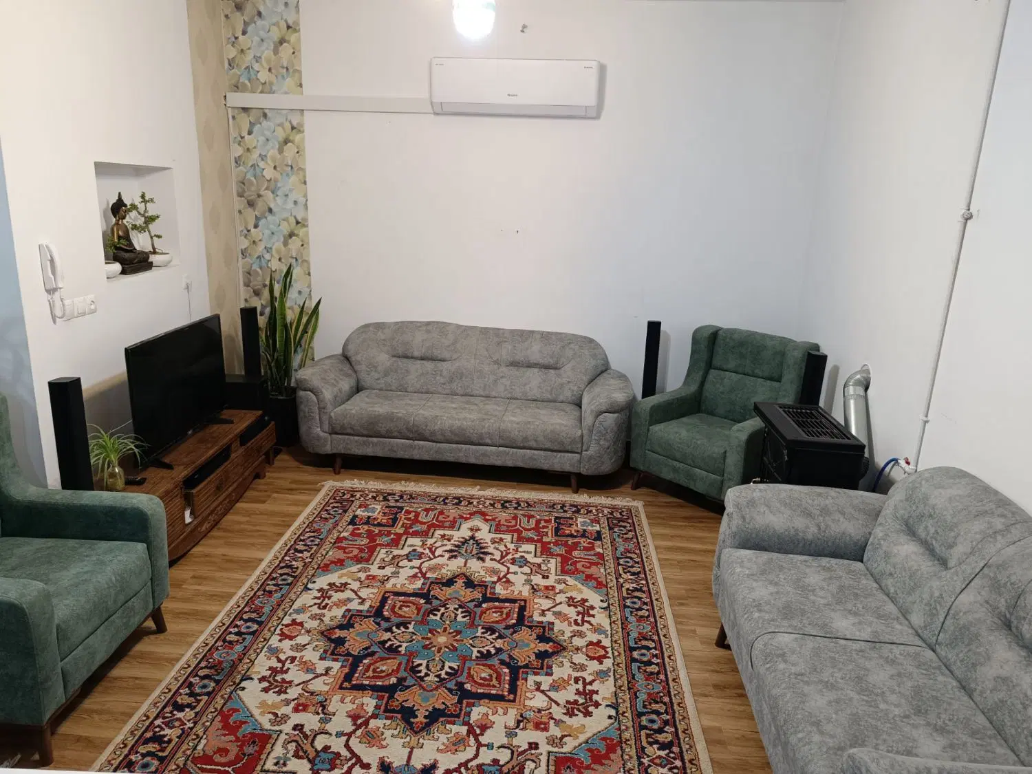 منزل مسکونی حیاط دار