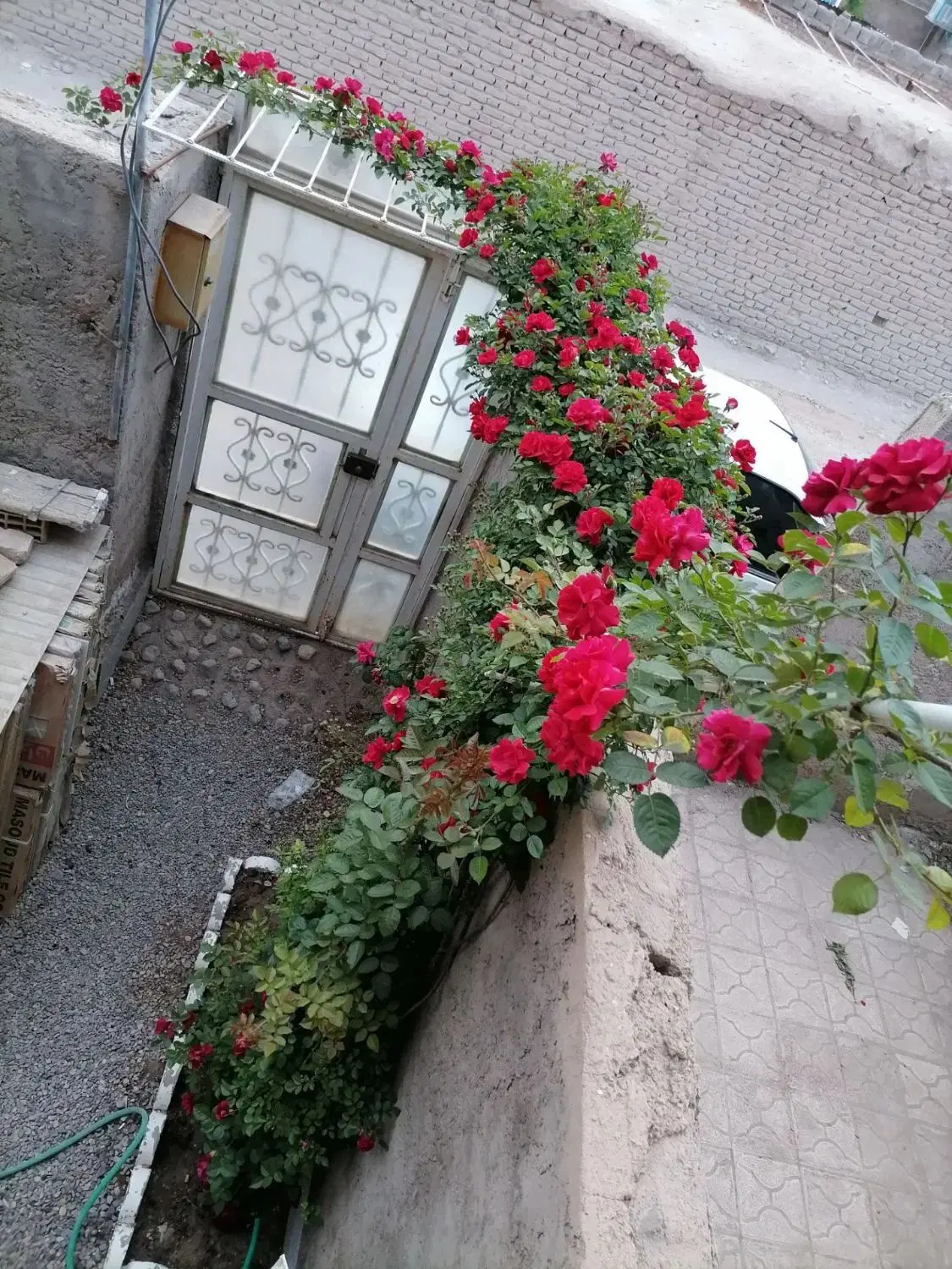 خانه بالا ویلای با پارکینگ