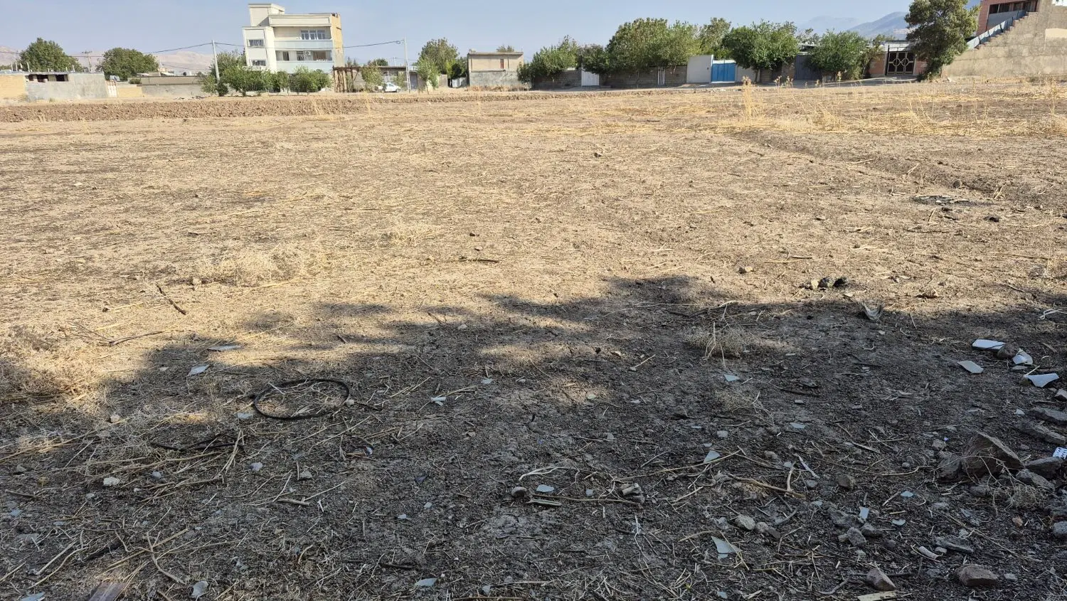 زمین مسکونی