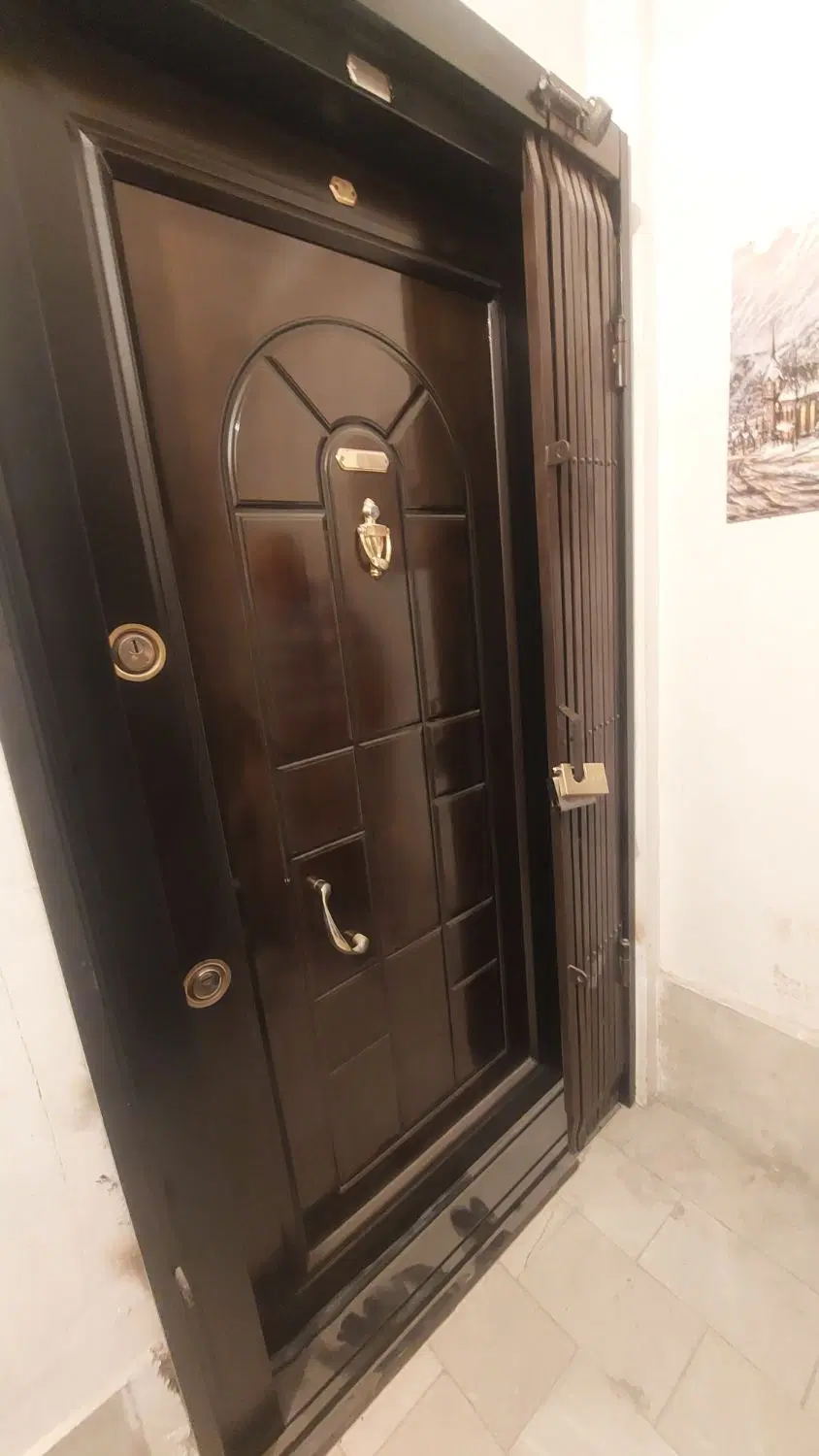 آپارتمان ۲۶۰ متری کسری