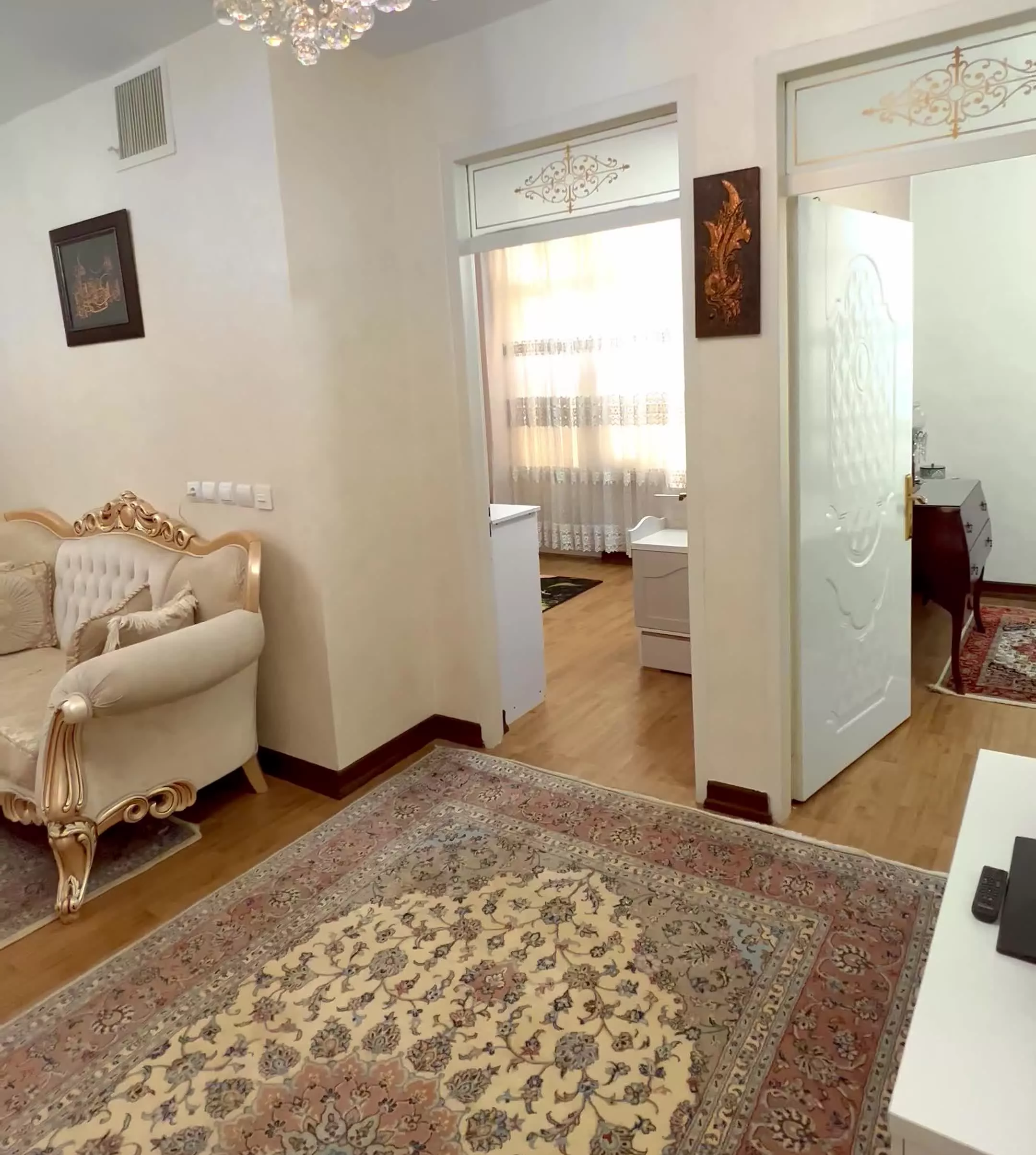 واحد۷۰متری میدان حسن آبادجامی میردامادی(استخر سابق