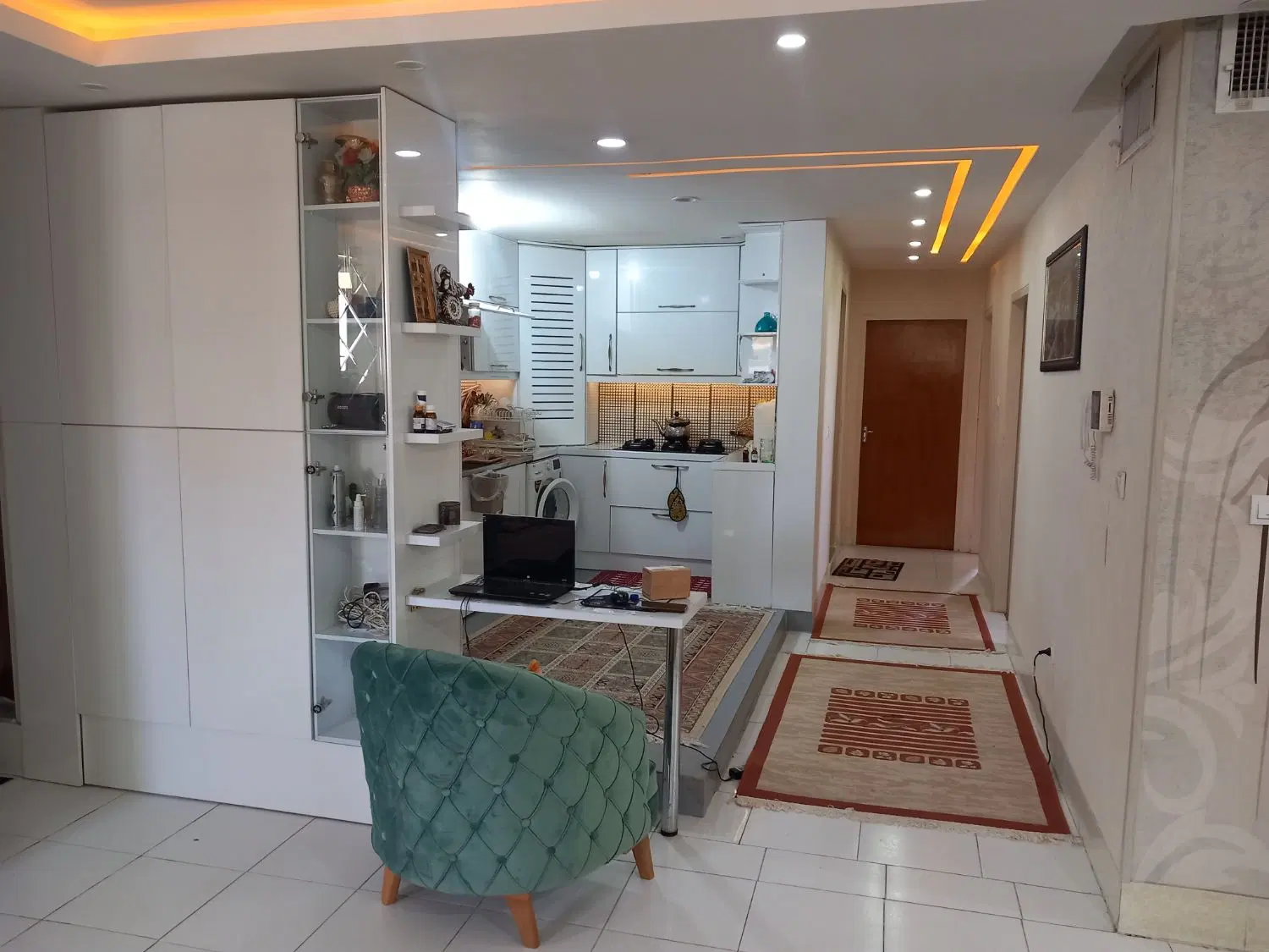 ۳خواب ۱۵۳متری شیک ۸واحدی..نزدیک خیابان اصلی
