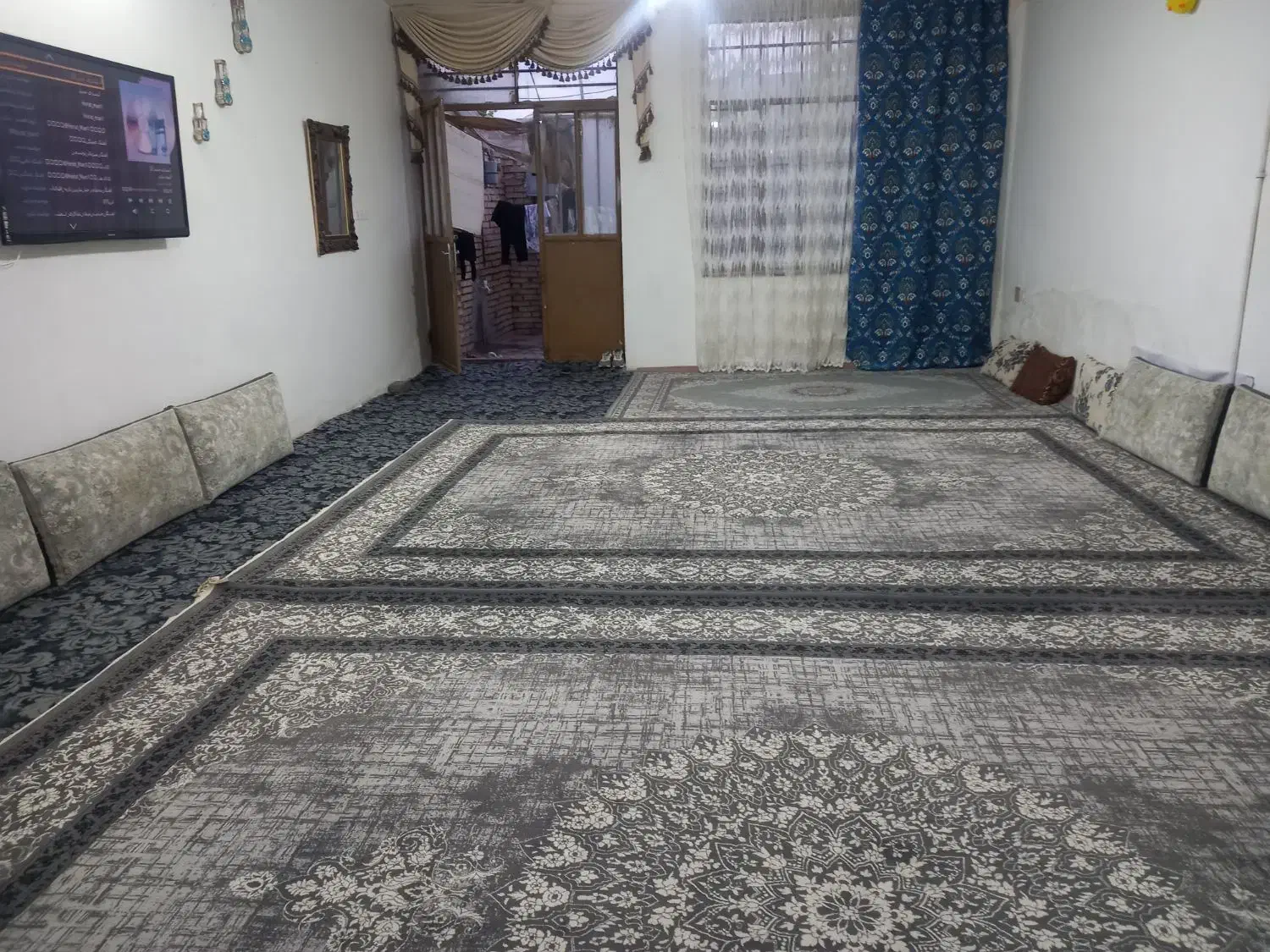 دو منزل ویلایی  به متراژ  هر کدام صد متر