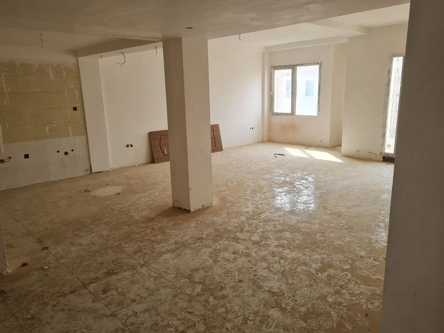 آپارتمان ۱۰۰ متری