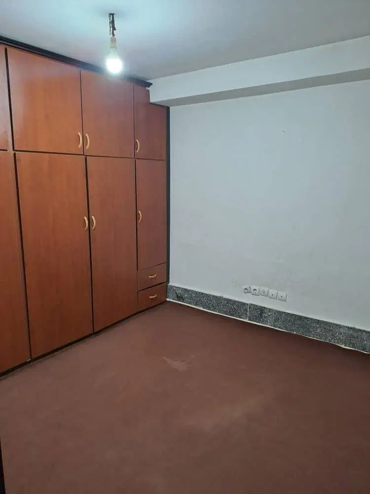 اجاره مسکونی در شمس تبریزی روبروی بیمه