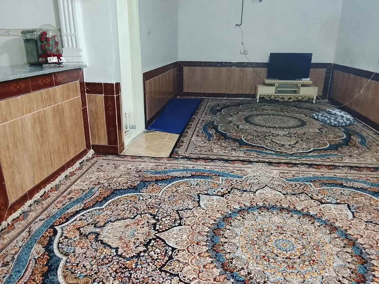 ساختمان اجاره ای طبقه دوم