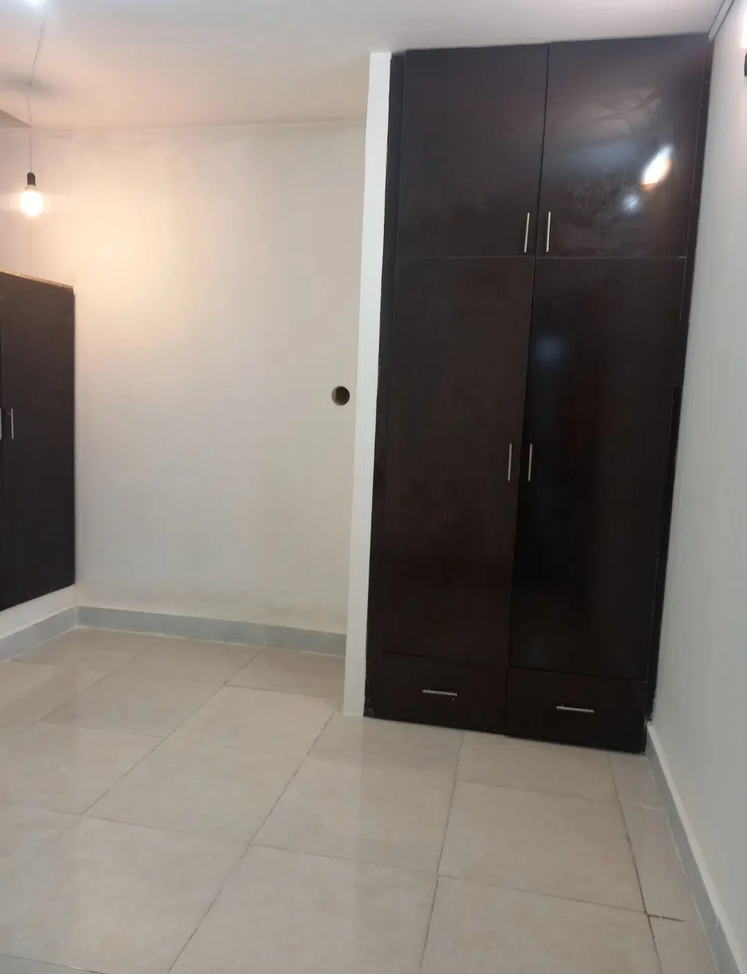 اپارتمان همکف باپارکینگ اختصاصی
