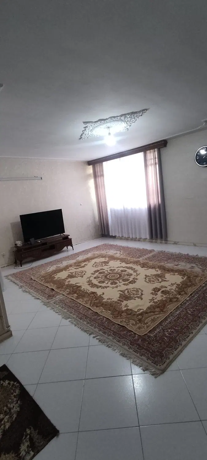 آپارتمان ۹۳ متری صنایع موشکی