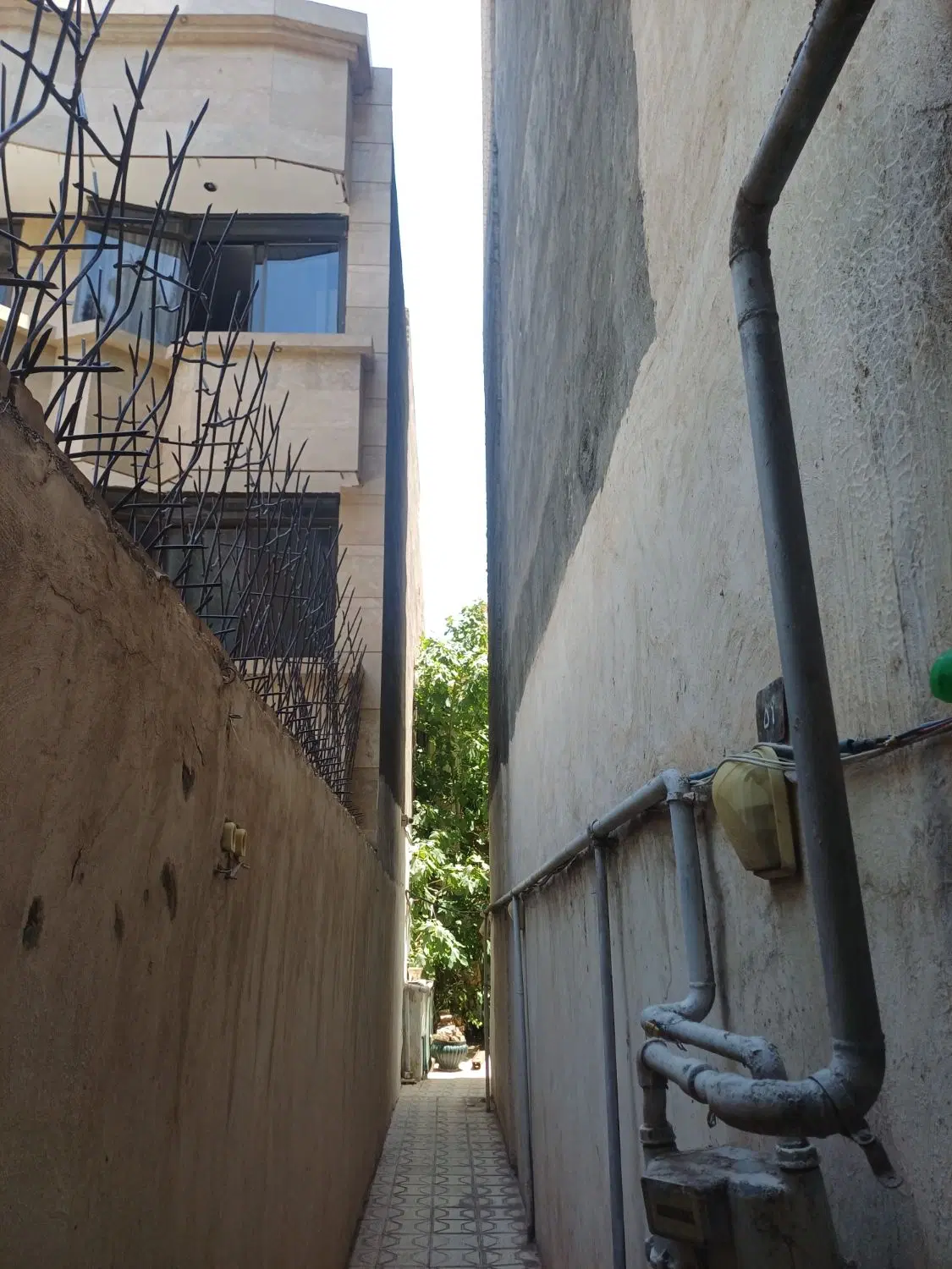 خانه ی کلنگی و قدیمی