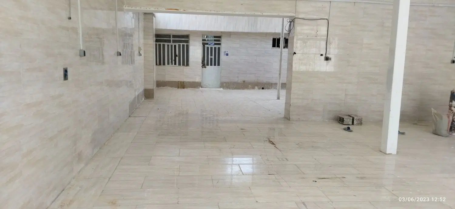 کارگاه 210 متر