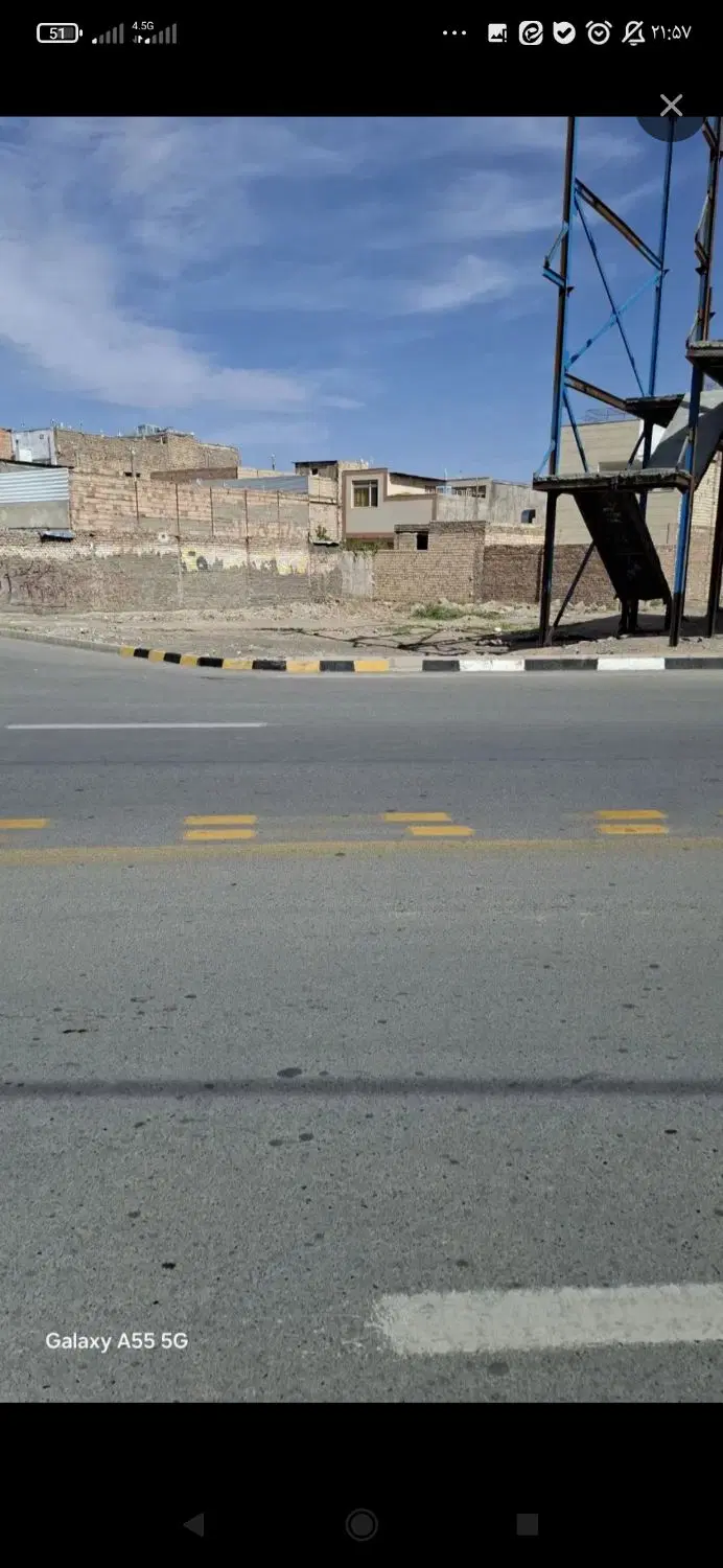 زمین مسکونی