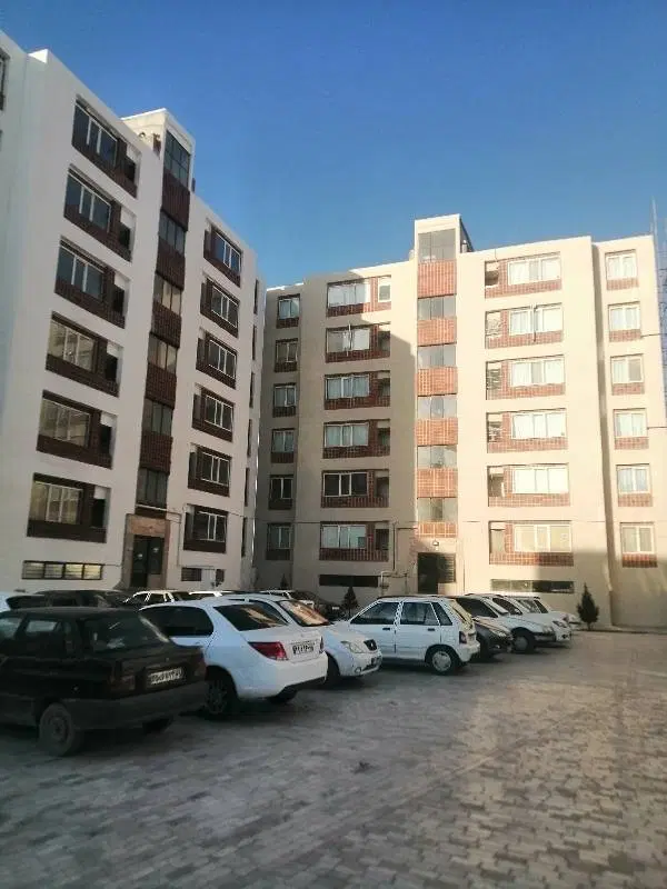 آپارتمان ۸۰متری مسکن مهر مطهری